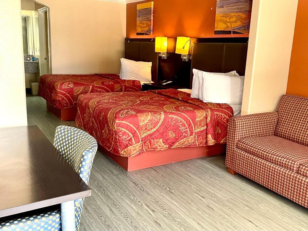 Luxury Inn Liberty מראה חיצוני תמונה