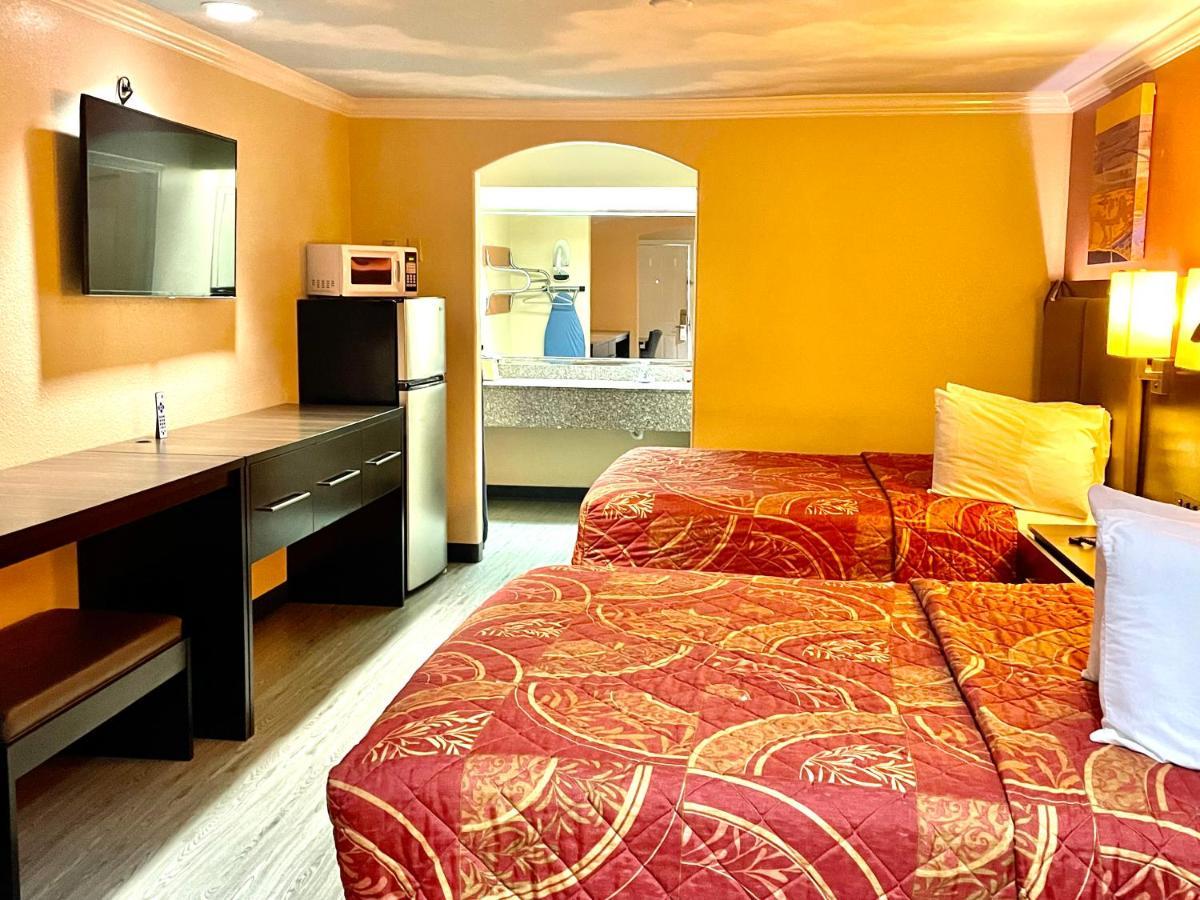 Luxury Inn Liberty מראה חיצוני תמונה